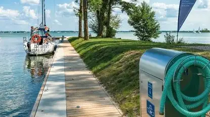 Gdzie można odpompować fekalia z jachtu na Mazurach