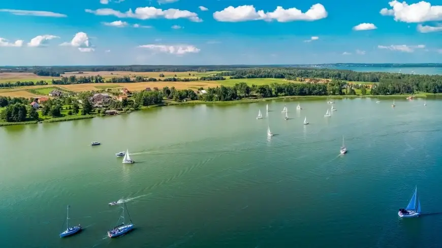 Strefa bez żagli na mazurskich jeziorach?