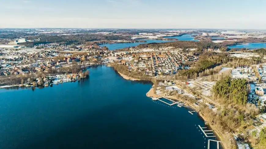 Mrągowo na Mazurach – z „lotu ptaka” i na zimowo