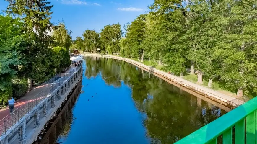 Sprzątanie rzeki Pisy na Mazurach