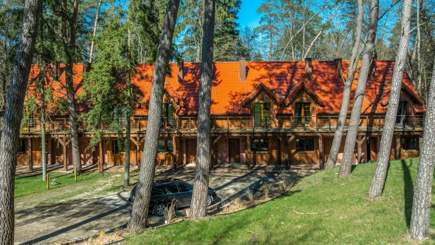 Leśna Przystań Węgorzewo – historia i pasja ukryte w sercu Mazur