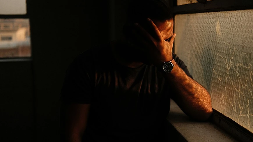 „Powrót do pracy po wakacjach to dla wielu osób ogromne wyzwanie” – rozmowa z prof. Anną Zielińską o zdrowiu psychicznym Polaków