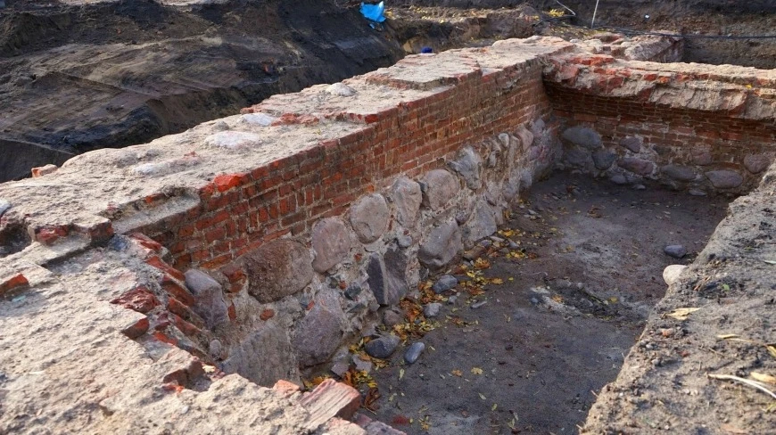 Pozostałości zamku w Piszu na Mazurach.