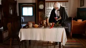 Świt nad jeziorem i jałowcowe witki, czyli jak świętowali dawni Mazurzy