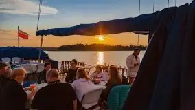 Zachód słońca podczas romantycznej kolacji na Chopinie - zdjęcie 1