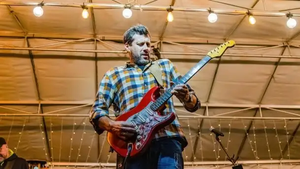 Bartek Grzanek podczas koncertu w Sztynorcie, sierpień 2021 - zdjęcie 5