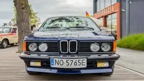 Zlot zabytkowych aut przy restauracji Nóż w wodzie w Mikołajkach - zdjęcie 24