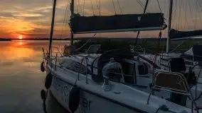 Ognisty zachód przy porcie Ognisty Ptak, jezioro Święcajty - zdjęcie 29