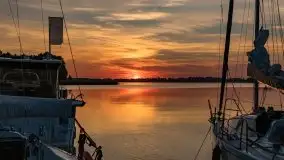 Ognisty zachód przy porcie Ognisty Ptak, jezioro Święcajty - zdjęcie 14