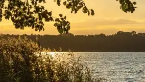 Zachód słońca nad jeziorem Dobskim, wrzesień 2021 r. - zdjęcie 9