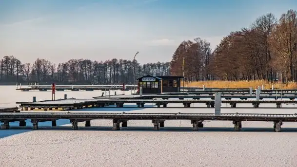 Grudniowy, zimowy port w Sztynorcie - zdjęcie 4