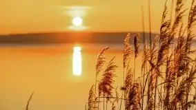 Styczniowy zachód słońca nad jeziorem Święcajty, 2022 r. - zdjęcie 16