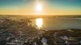 Wschód słońca nad Giżyckiem i jeziorami Niegocin i Kisajno z drona - zdjęcie 20