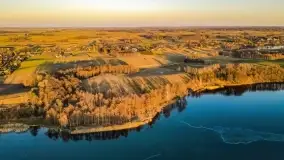 Zachód słońca nad grodziskiem Święta Góra i jeziorem Wojnowo, luty 2022 r. - zdjęcie 36