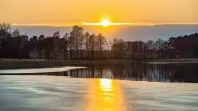 Zachód słońca nad jeziorem Tajty w Wilkasy Zalesie - zdjęcie 17