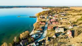 Jezioro Śniardwy i Nowe Guty na ujęciach z drona - zdjęcie 2