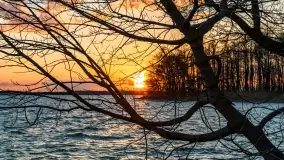 Zachód słońca nad jeziorem Dargin, przystań u Mielnika - zdjęcie 9