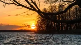 Zachód słońca nad jeziorem Dargin, przystań u Mielnika - zdjęcie 22