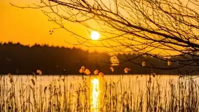 Zachód słońca nad jeziorem Wydmińskim, marzec 2022 - zdjęcie 36