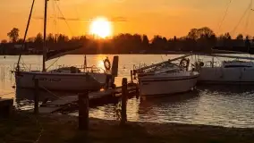 Zachód słońca nad jeziorem Boczne, widoczny z Rydzewa - zdjęcie 2