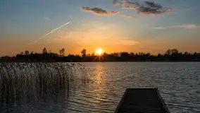 Zachód słońca nad jeziorem Boczne, widoczny z Rydzewa - zdjęcie 32