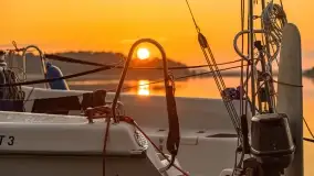 Wschód słońca nad jeziorem Mamry, Stanica Wodna Kietlice, czerwiec 2022 - zdjęcie 34