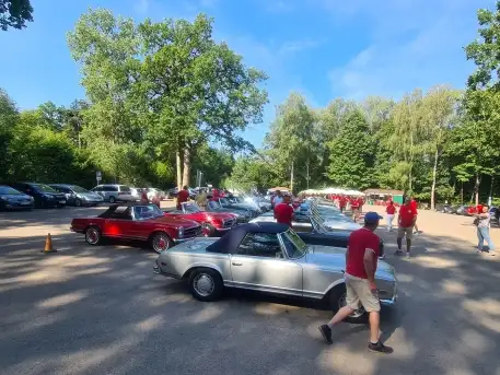 Niezwykłe modele Mercedesa pojawiły się na Mazurach - zdjęcie 11