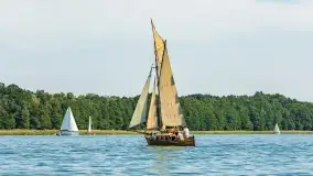 Regaty klubu Jacht Oldtimer, Kisajno, sierpień 2022 - zdjęcie 63