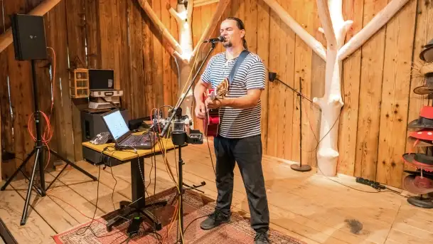 Tomasz Grom Paciorek w Tle Dla Mew