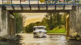 Nowy model jachtu motorowego LY 30+ już po testach na Mazurach - zdjęcie 19