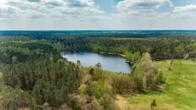 Jezioro Bełdany i miejscowość Kamień z drona, wiosna 2020 - zdjęcie 16