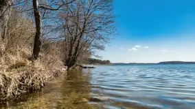 Cmentarz wojenny Jagerhohe i jezioro Święcajty na początku wiosny, 2022 - zdjęcie 51