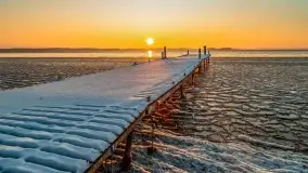 Grudniowy zachód słońca nad jeziorem Dargin, Nowy Harsz - zdjęcie 1