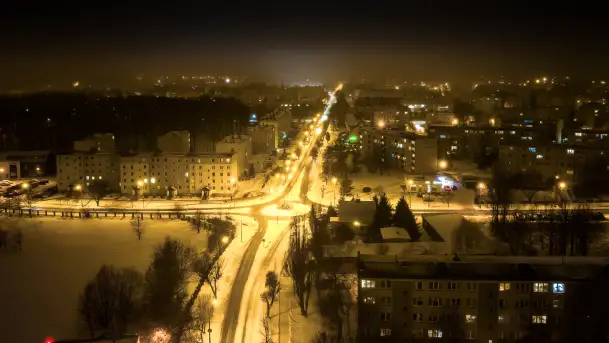 Nocne Giżycko z lotu ptaka, marzec 2023 r. - zdjęcie 2