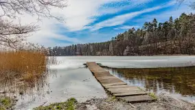 Weekend na dziko nad jeziorem Tyrkło. marzec 2023 r. - zdjęcie 3