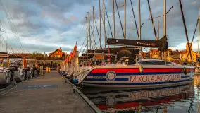 Zachód słońca w Mikołajkach, czuć sezon 2023 - zdjęcie 10