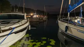 Nocne zdjęcia portu Łabędzi Ostrów, lipiec 2023 r. - zdjęcie 15