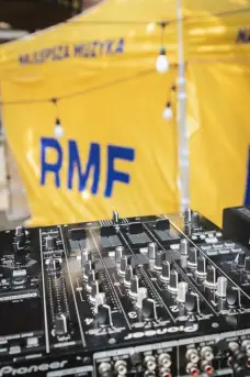 Wakacyjny Zlot Gwiazd w Mikołajkach - zdjęcie 2