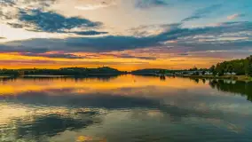 Zachód słońca nad jeziorem Tałty w Mikołajkach, czerwiec 2023 r. - zdjęcie 4