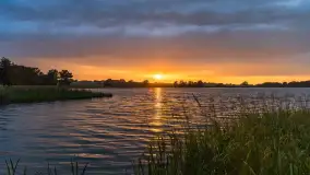 Zachód słońca nad jeziorem Dejgunek, lipiec 2023 r. - zdjęcie 1