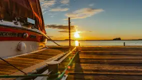 Wschód słońca nad jeziorem Mamry, Stanica Wodna Kietlice, sierpień 2023 r. - zdjęcie 35