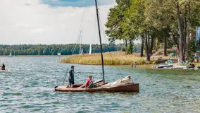 Oldtimery w Strandzie i na jeziorze Kisajno, sierpień 2023 r. - zdjęcie 3