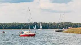 Oldtimery w Strandzie i na jeziorze Kisajno, sierpień 2023 r. - zdjęcie 12