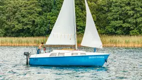 Oldtimery w Strandzie i na jeziorze Kisajno, sierpień 2023 r. - zdjęcie 43