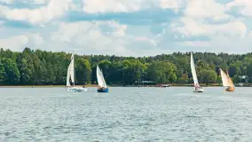 Oldtimery w Strandzie i na jeziorze Kisajno, sierpień 2023 r. - zdjęcie 82