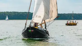 Oldtimery w Strandzie i na jeziorze Kisajno, sierpień 2023 r. - zdjęcie 83