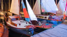 Nocne zdjęcia ze zlotu Oldtimerów w Strandzie, sierpień 2023 r. - zdjęcie 19