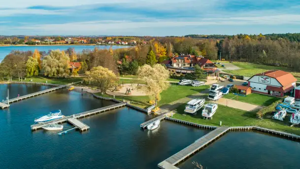 Jesień w Ogonkach i Ognistym Ptaku widoczna z lotu mewy