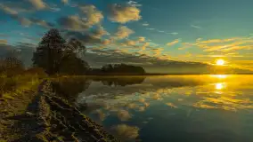 Wschód słońca nad jeziorem Dobskim, listopad 2023 r. - zdjęcie 6