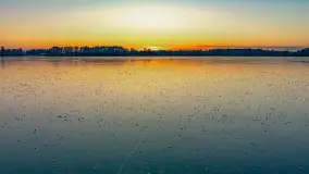 Zimowy zachód słońca nad jeziorem Mój, listopad 2023 r. - zdjęcie 2